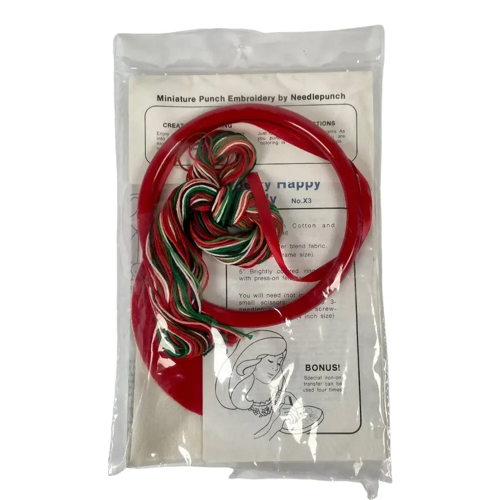 Craftways Needlepunch Embroidery Kit Berry Happy Teddy Bear No X3 1980